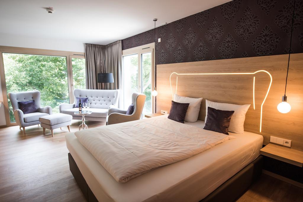 พาร์คโฮเทล ชิลเลอร์ไฮน์ Hotel เครกไฮม์โบลันเดน ภายนอก รูปภาพ